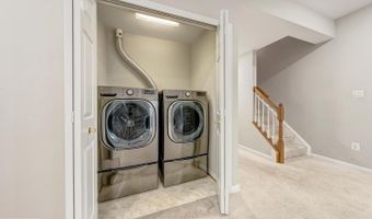 43122 FOREST EDGE Sq, Ashburn, VA 20148
