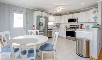 733 21st St, Avalon, NJ 08202