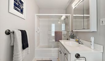6731 Campau Lake Dr SE, Alto, MI 49302