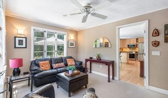 71 Primrose Hill Rd, Barrington, RI 02806