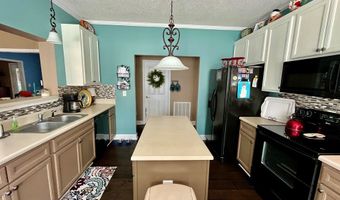 329 River Oaks Dr, Bainbridge, GA 39819