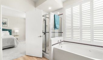 1927 Glendon 301, Los Angeles, CA 90025