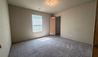 201 6th St A, Bentonville, AR 72712