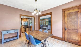 1228 W LAWRENCE St, Appleton, WI 54914