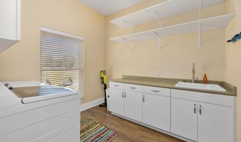1801 N Dewey St, Auburn, IN 46706