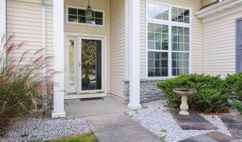 28 Passage Ln, Barnegat, NJ 08005