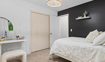 2930 W Cambridge Ct, Bartlesville, OK 74006