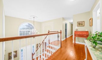 8 Hemingway Dr, Alexandria Twp., NJ 08848