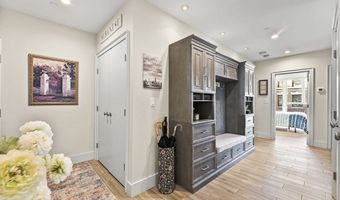 101 Broad St 8C, Boston, MA 02110