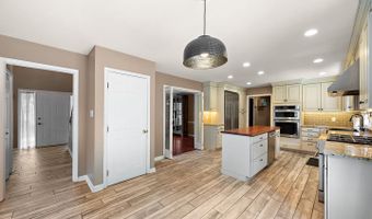 28 CLARK Rdg, Hockessin, DE 19707