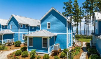 511 Neuse Village Rd # C5, Arapahoe, NC 28510
