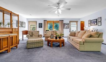 28 Doherty Dr, Middletown, NJ 07748