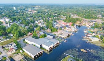 17 Crossmon St, Alexandria Bay, NY 13607