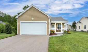 4 Candlelight Ln, Bellingham, MA 02019