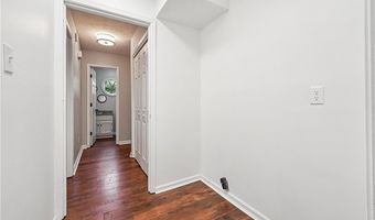 5600 Surrey Ct, Alpharetta, GA 30009