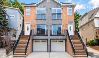 92 W 6TH St, Bayonne, NJ 07002