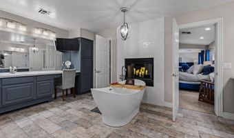 1450 E CRESCENT Way, Chandler, AZ 85249