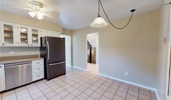 824 S Chillicothe Rd 14, Aurora, OH 44202