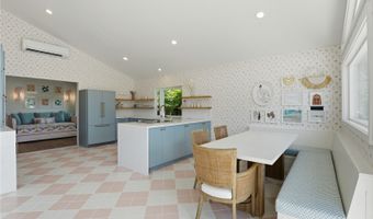 7327 Makaa St, Honolulu, HI 96825