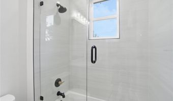 5719 PENINSULAR Dr, Belle Isle, FL 32809