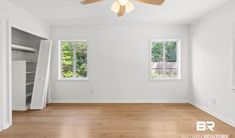 402 E Poplar St, Atmore, AL 36502