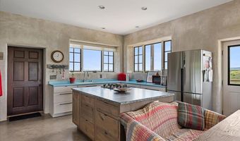 11077 Ridge Rd, Belle Fourche, SD 57717