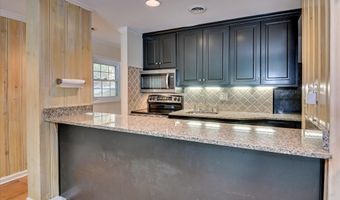 3043 Lake Forest Dr, Augusta, GA 30909