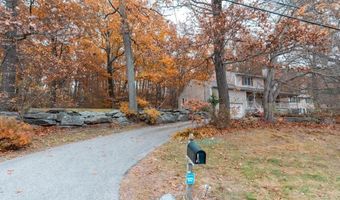 65 Village Hill Ln, North Kingstown, RI 02852