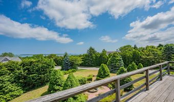 93 Harris Meadow Ln, Barnstable, MA 02630