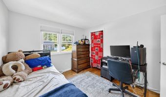 27 High St, Bellingham, MA 02019