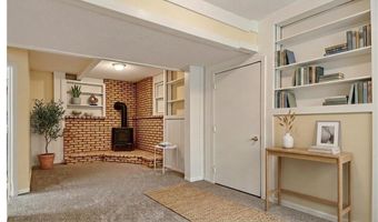 3260 Snelling Ave N, Arden Hills, MN 55112