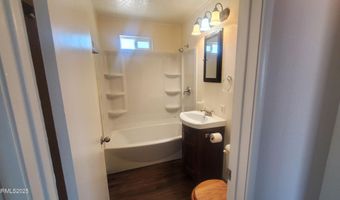 122 Harrison St, Hawthorne, NV 89415
