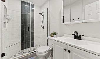 1093 HIBISCUS St, Atlantic Beach, FL 32233