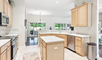 12 Point West Dr, Bluffton, SC 29910