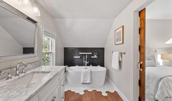 119 E 2ND Ave, Cheyenne, WY 82001