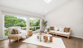 98-2033 Pahiolo St, Aiea, HI 96701