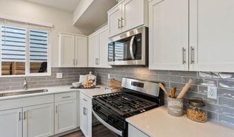 61175 Splendor Ln, Bend, OR 97702