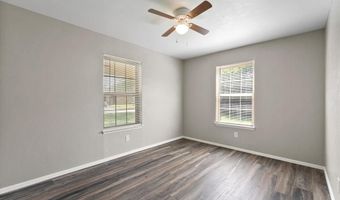 102 E Hopper St, Alvarado, TX 76009