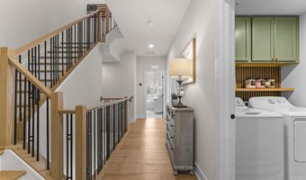 42460 MILDRED LANDING Sq, Ashburn, VA 20148