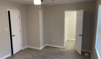 907 Silverwood Dr 907, Atlanta, GA 30349