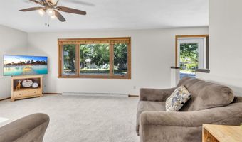 1724 SCHAEFER Cir, Appleton, WI 54915
