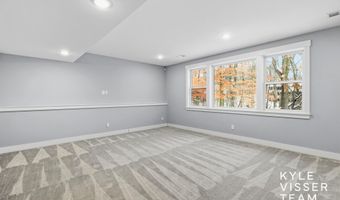 7787 S Gracemoor Ct SE, Alto, MI 49302