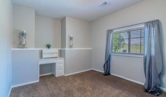 14108 Pine Valley Ct, Basehor, KS 66007