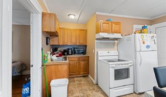 77 Fales St, Central Falls, RI 02863