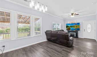 435 Peachtree St, Asheboro, NC 27203