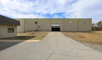 3200 S Reynolds Rd, Bauxite, AR 72011