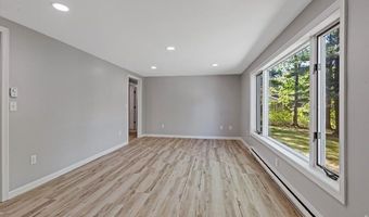 7 Philip Ave, Augusta, ME 04330