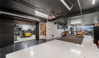 3401 N 154th St, Basehor, KS 66007