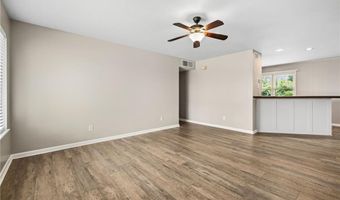 1208 NE 3Rd St, Bentonville, AR 72712