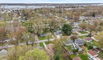 918 Columbia, Algonac, MI 48001